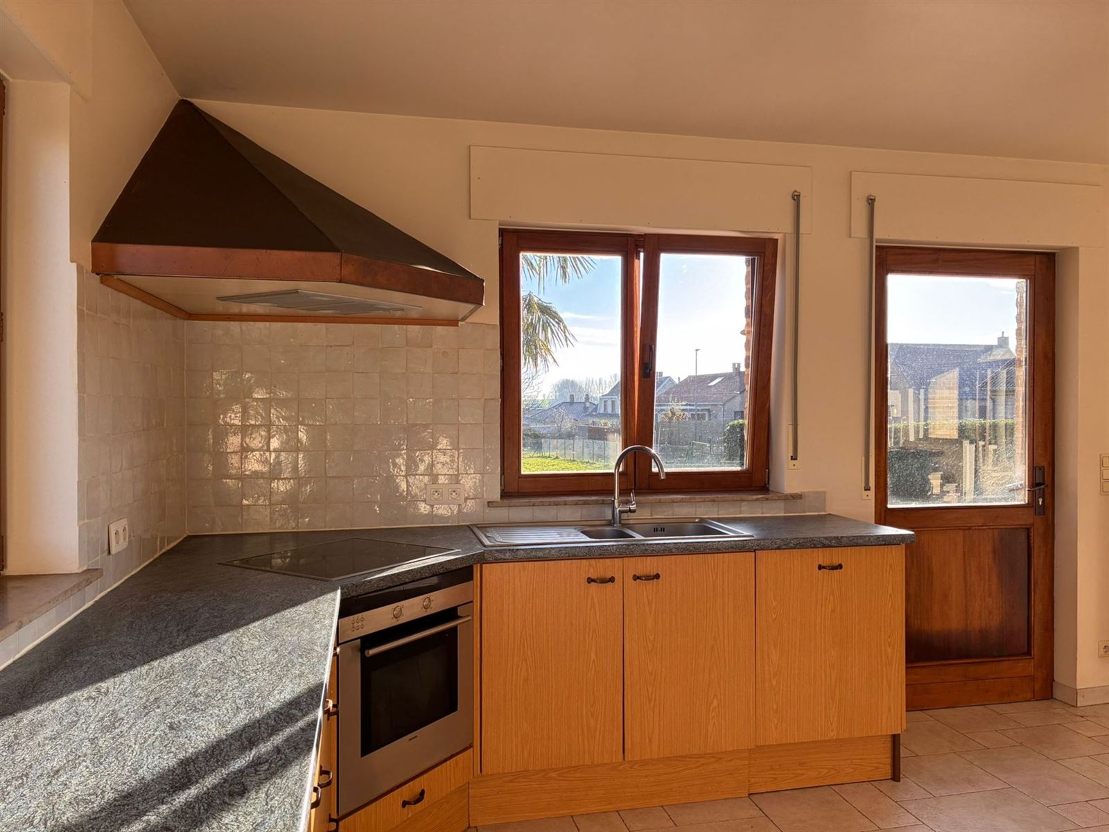 FOTO’S 10 : Villa te 1750 SINT-KWINTENS-LENNIK (België) - Prijs &euro;&nbsp;1.680