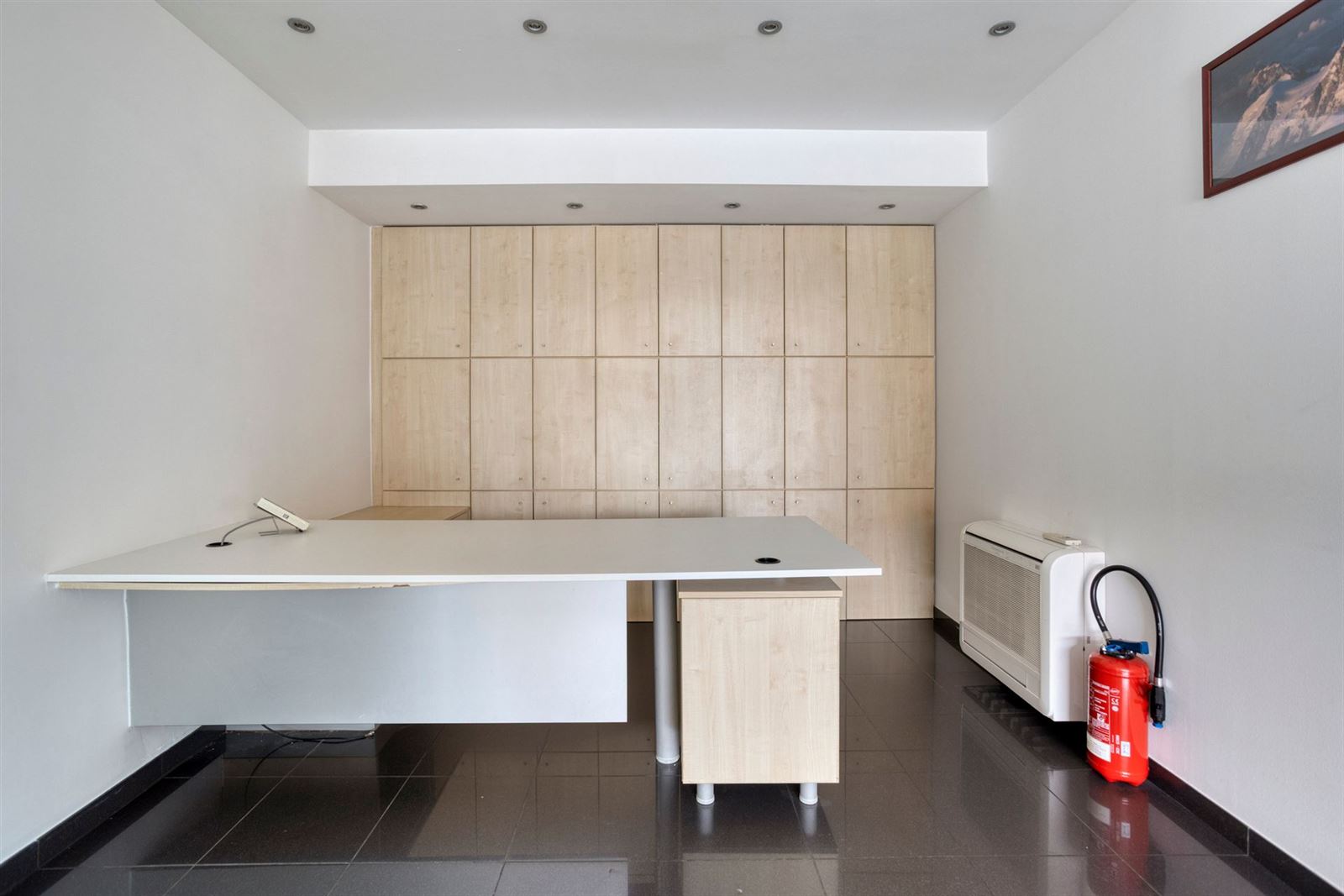 PHOTOS 12 : Bureaux à 1600 SINT-PIETERS-LEEUW (Belgique) - Prix 298.000 &euro;