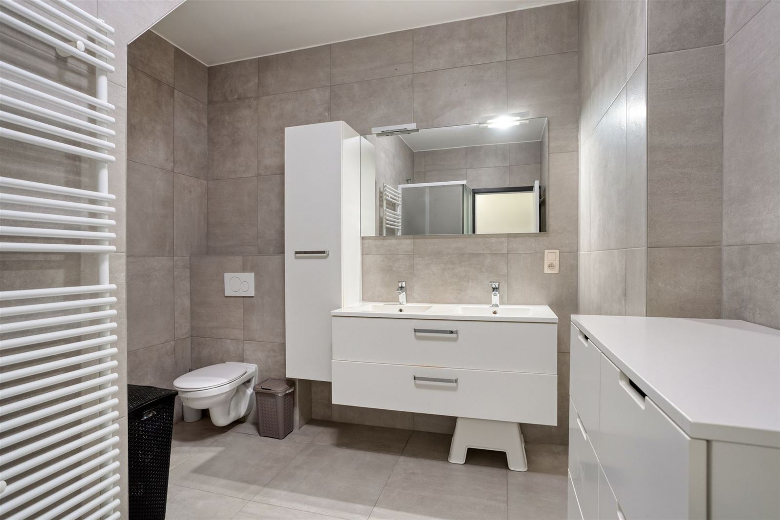 FOTO’S 13 : Woning te 1640 SINT-GENESIUS-RODE (België) - Prijs &euro;&nbsp;410.000