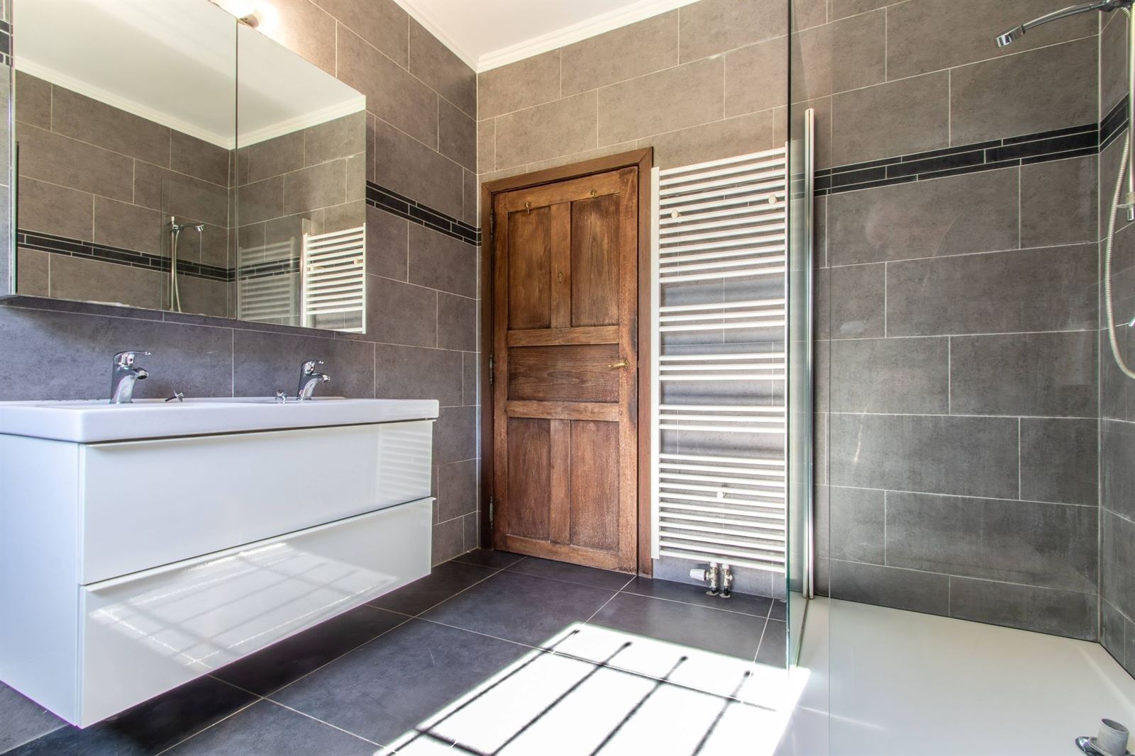 PHOTOS 19 : Maison à 1653 Dworp (Belgique) - Prix 1.750 &euro;