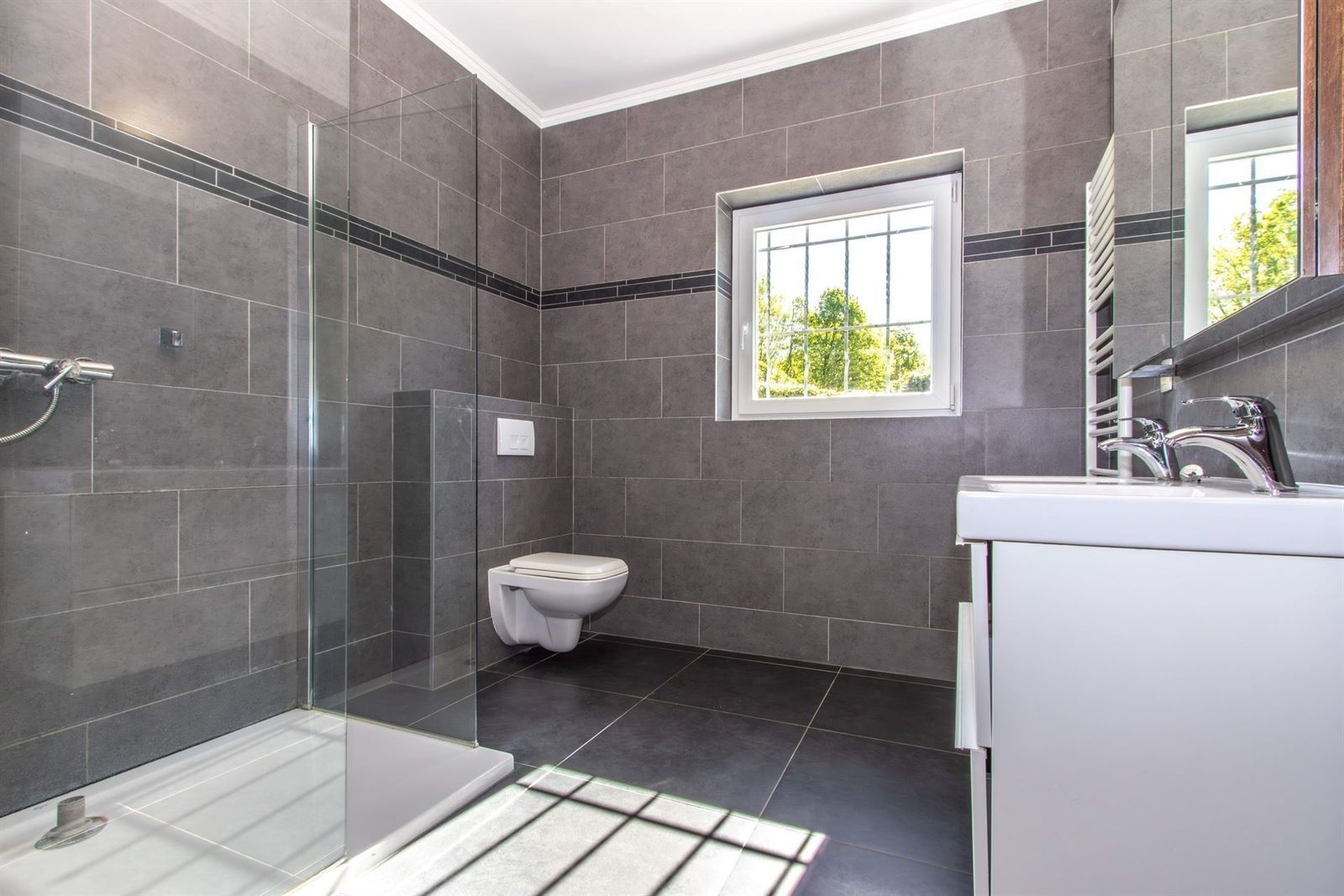 PHOTOS 18 : Maison à 1653 Dworp (Belgique) - Prix 1.750 &euro;