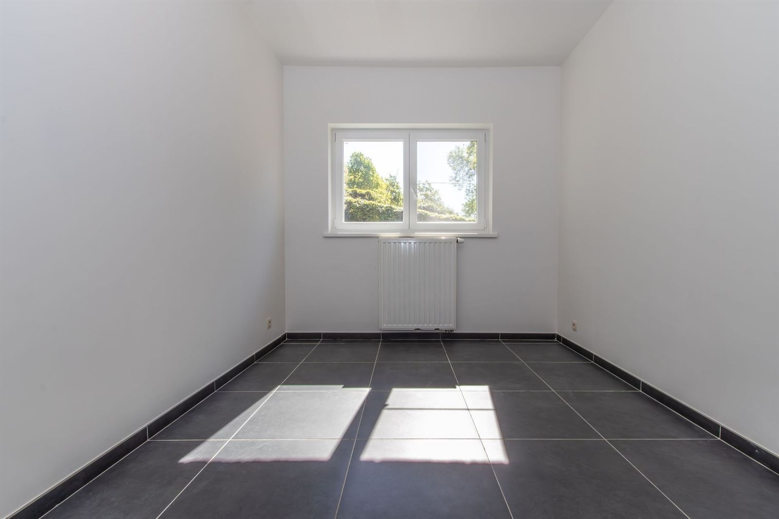 PHOTOS 12 : Maison à 1653 Dworp (Belgique) - Prix 1.750 &euro;
