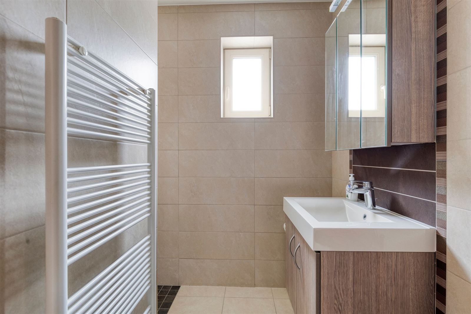 FOTO’S 9 : Woning te 1602 VLEZENBEEK (België) - Prijs &euro;&nbsp;729.000