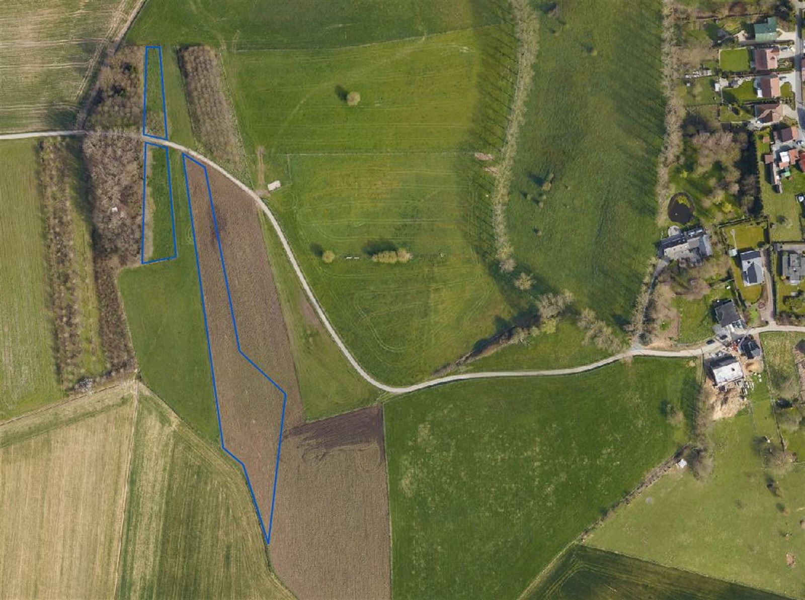 FOTO’S 1 : Grond algemeen te 1570 VOLLEZELE (België) - Prijs &euro;&nbsp;49.000