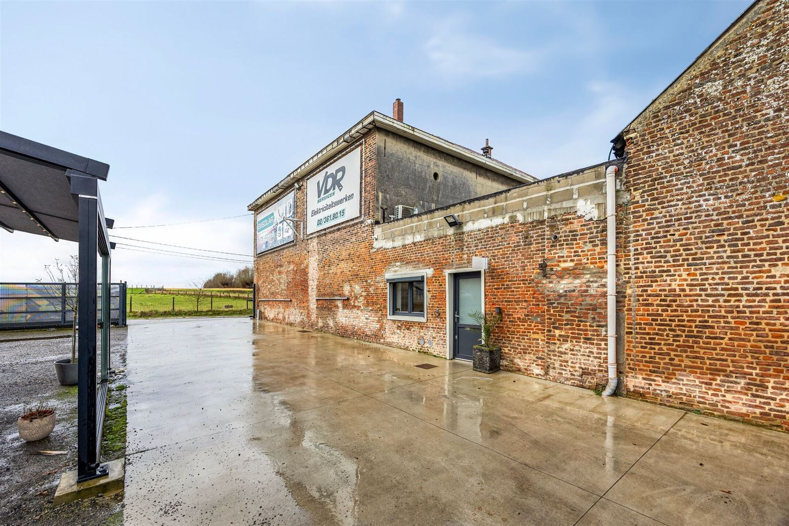 PHOTOS 6 : Entrepôt avec bureaux à 1674 BELLINGEN (Belgique) - Prix 299.000 &euro;