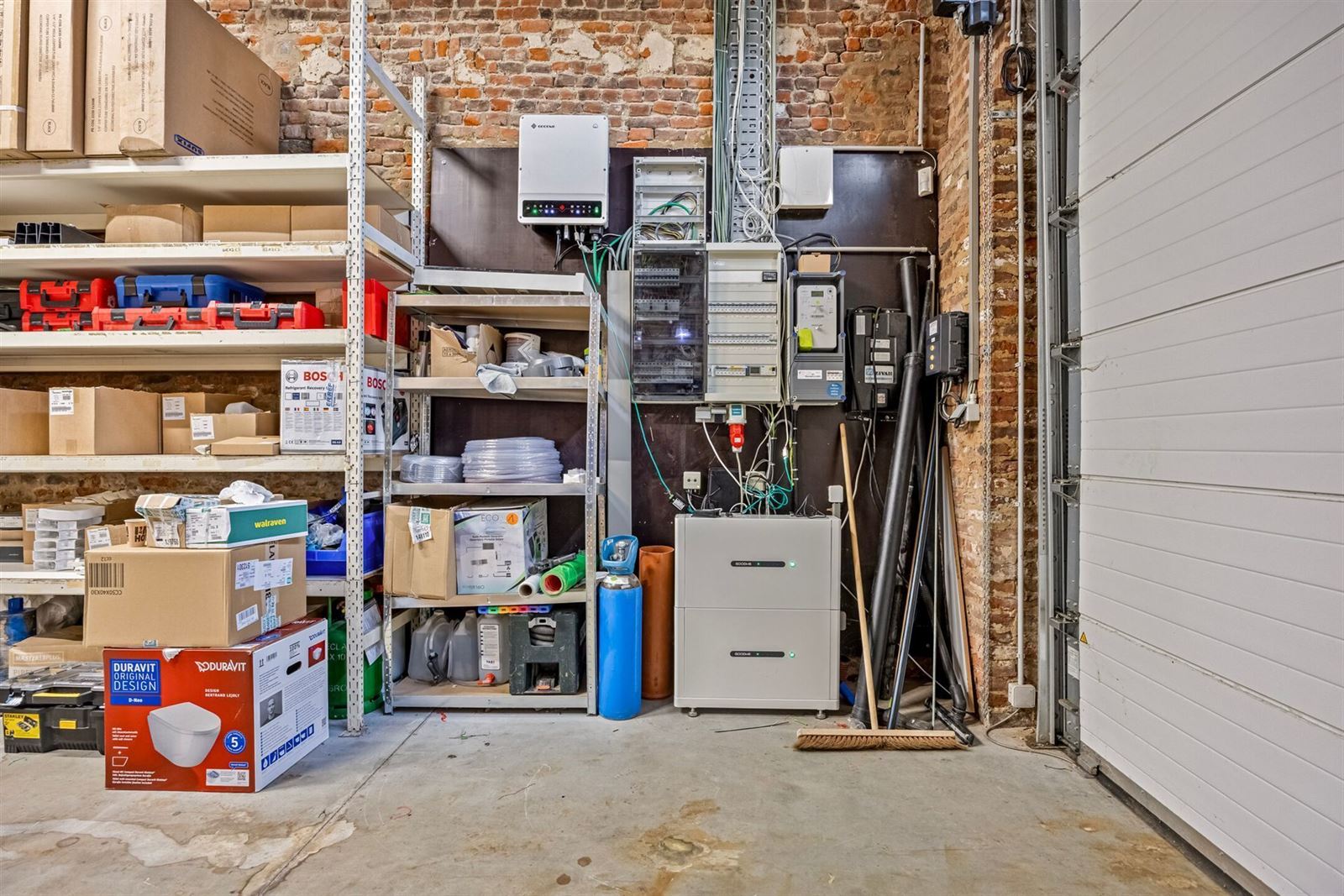 PHOTOS 14 : Entrepôt avec bureaux à 1674 BELLINGEN (Belgique) - Prix 299.000 &euro;