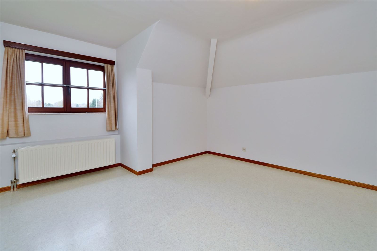 FOTO’S 14 : Woning te 1652 ALSEMBERG (België) - Prijs &euro;&nbsp;1.800