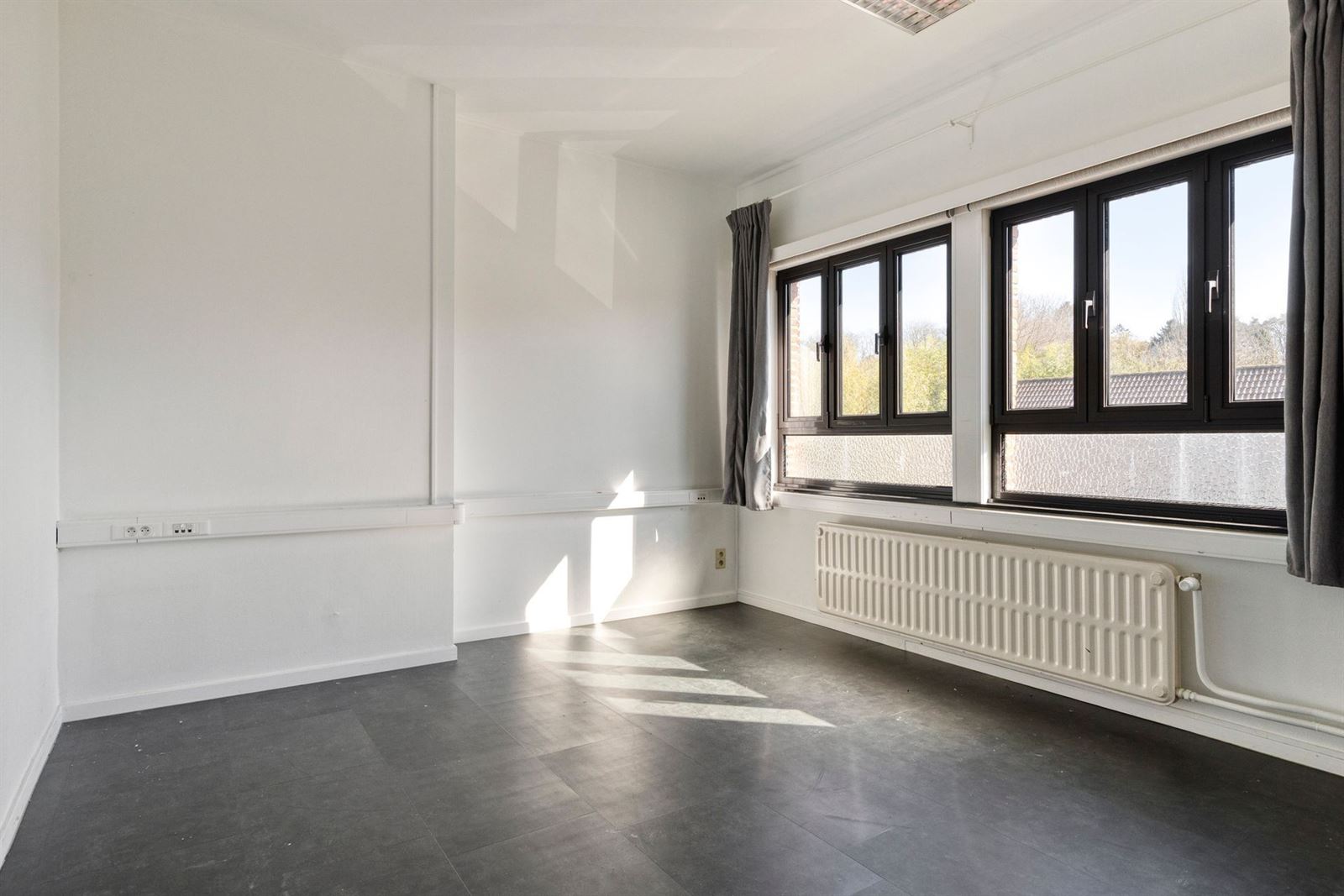 FOTO’S 19 : Gemengd gebouw te 1640 SINT-GENESIUS-RODE (België) - Prijs &euro;&nbsp;893.450