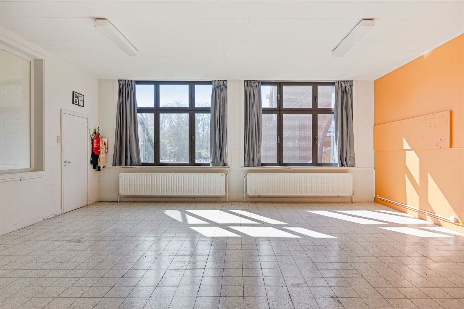 FOTO’S 12 : Gemengd gebouw te 1640 SINT-GENESIUS-RODE (België) - Prijs &euro;&nbsp;893.450