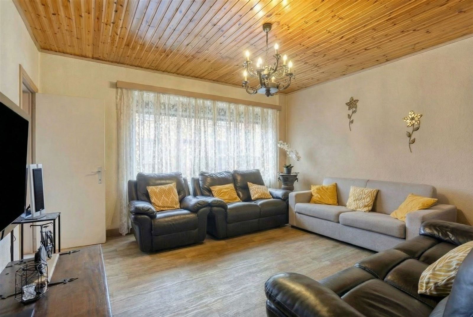 FOTO’S 3 : Woning te 1600 SINT-PIETERS-LEEUW (België) - Prijs &euro;&nbsp;350.000