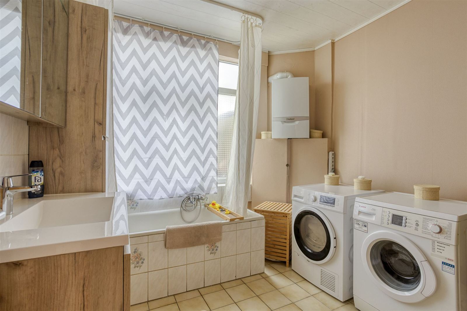 FOTO’S 7 : Woning te 1600 SINT-PIETERS-LEEUW (België) - Prijs &euro;&nbsp;350.000