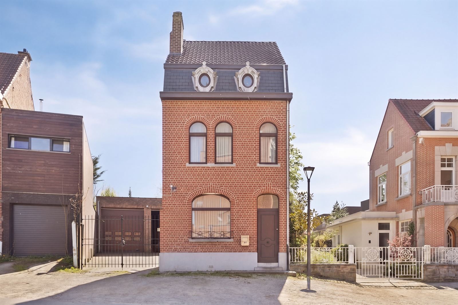 FOTO’S 1 : Gemengd gebouw te 1653 DWORP (België) - Prijs &euro;&nbsp;720.000