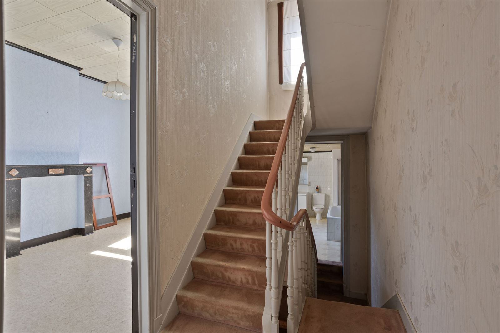 FOTO’S 15 : Gemengd gebouw te 1653 DWORP (België) - Prijs &euro;&nbsp;720.000