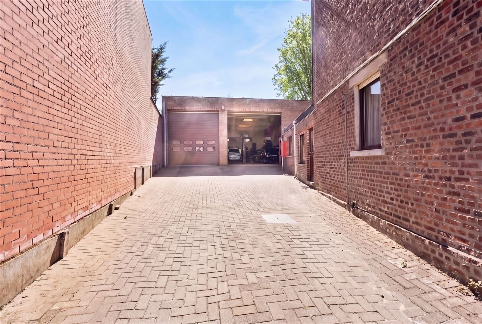 FOTO’S 2 : Gemengd gebouw te 1650 BEERSEL (België) - Prijs &euro;&nbsp;720.000