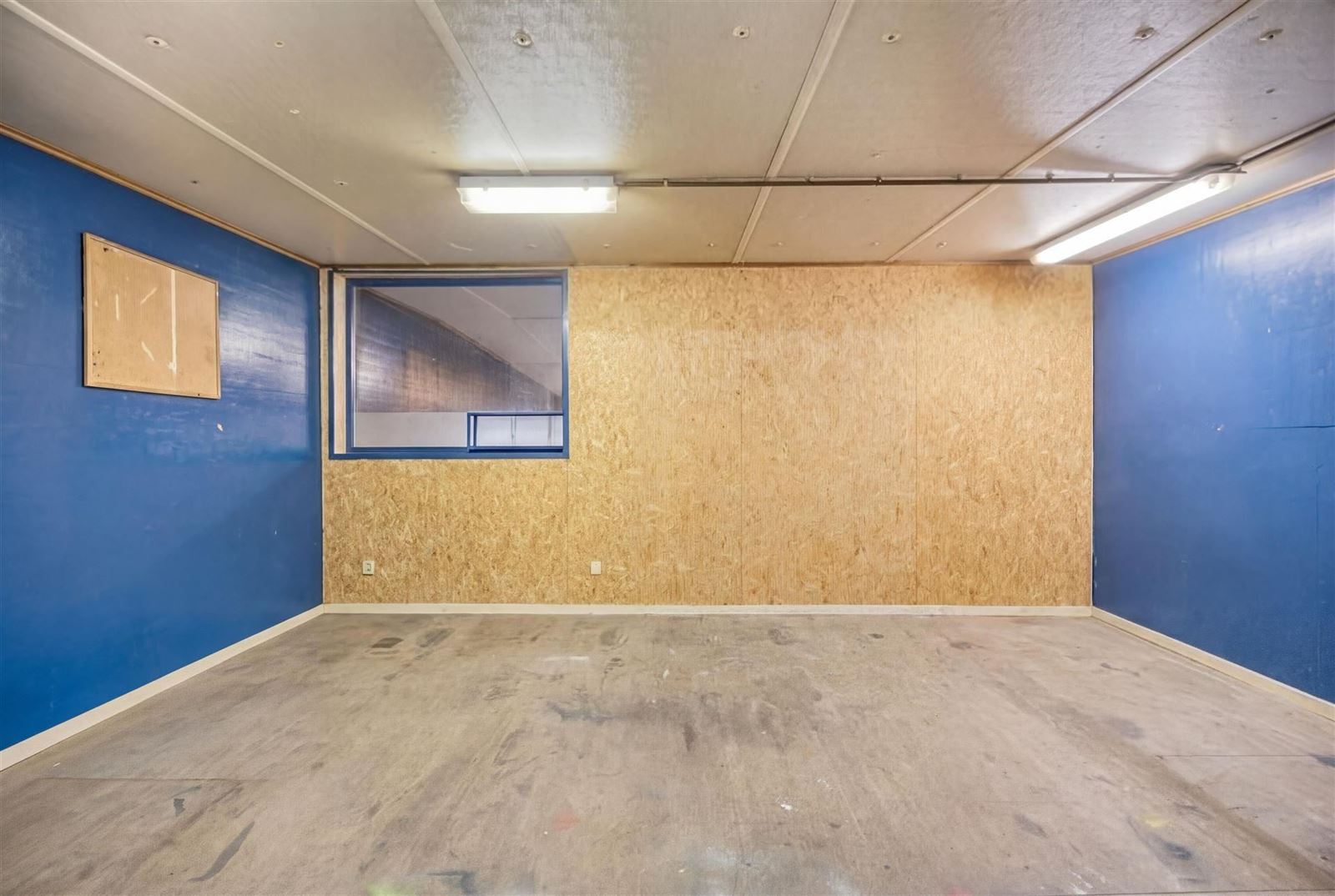 FOTO’S 14 : Bedrijfsgebouw te 1770 LIEDEKERKE (België) - Prijs &euro;&nbsp;795.000