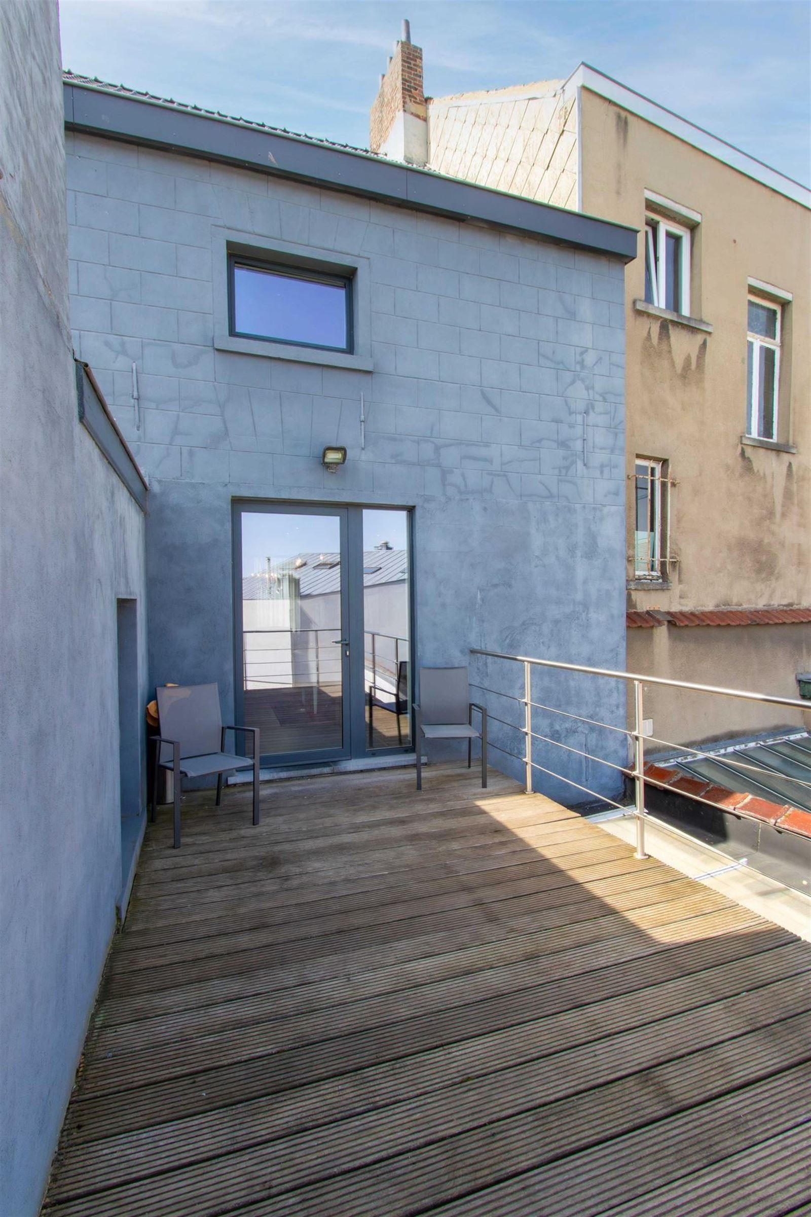 FOTO’S 12 : Duplex te 1500 HALLE (België) - Prijs &euro;&nbsp;1.025