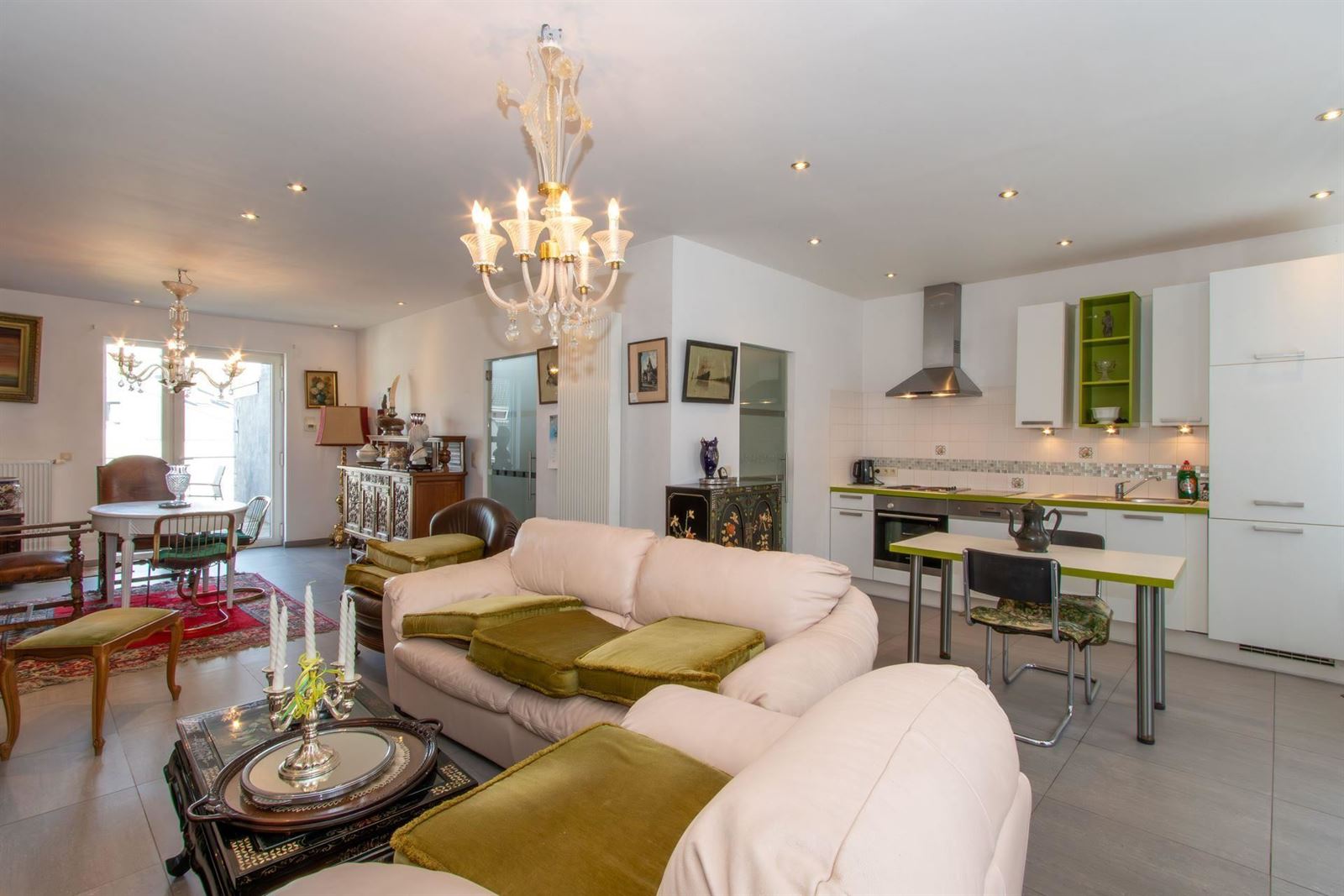 FOTO’S 4 : Duplex te 1500 HALLE (België) - Prijs &euro;&nbsp;1.025