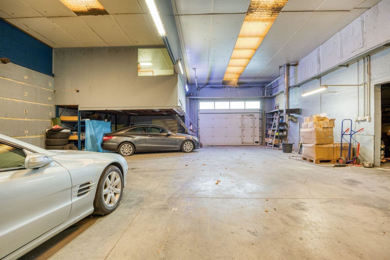 FOTO’S 13 : Bedrijfsgebouw te 1770 LIEDEKERKE (België) - Prijs &euro;&nbsp;795.000