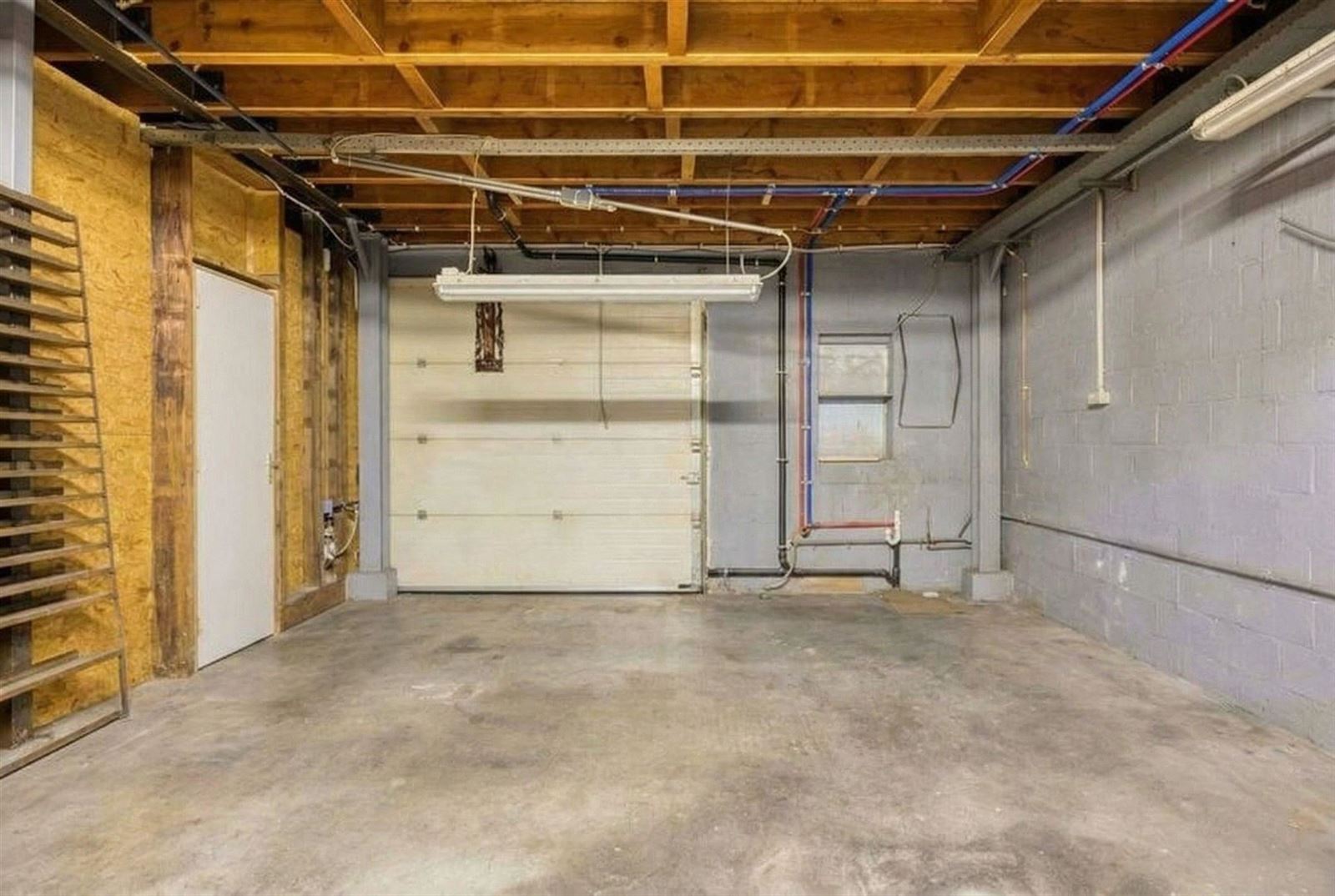 FOTO’S 11 : Bedrijfsgebouw te 1770 LIEDEKERKE (België) - Prijs &euro;&nbsp;795.000