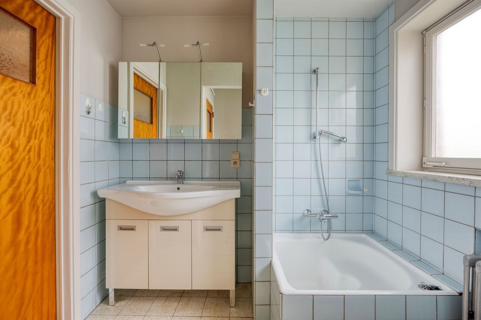 FOTO’S 18 : Woning te 1600 SINT-PIETERS-LEEUW (België) - Prijs &euro;&nbsp;425.000