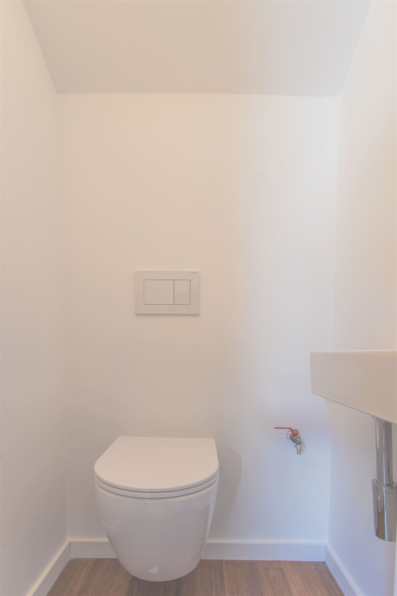 FOTO’S 20 : Villa te 1653 DWORP (België) - Prijs &euro;&nbsp;2.100