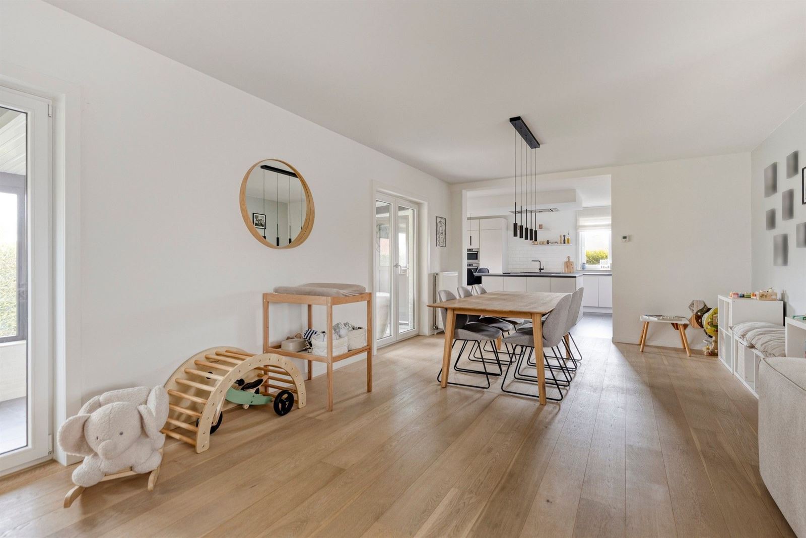 FOTO’S 6 : Woning te 1600 SINT-PIETERS-LEEUW (België) - Prijs &euro;&nbsp;560.000