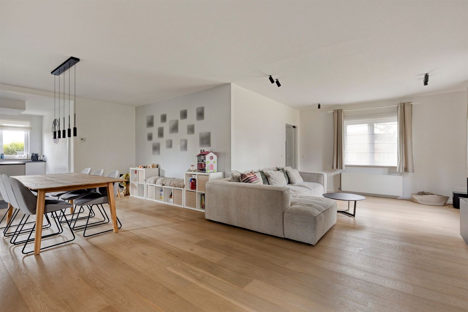 FOTO’S 2 : Woning te 1600 SINT-PIETERS-LEEUW (België) - Prijs &euro;&nbsp;560.000