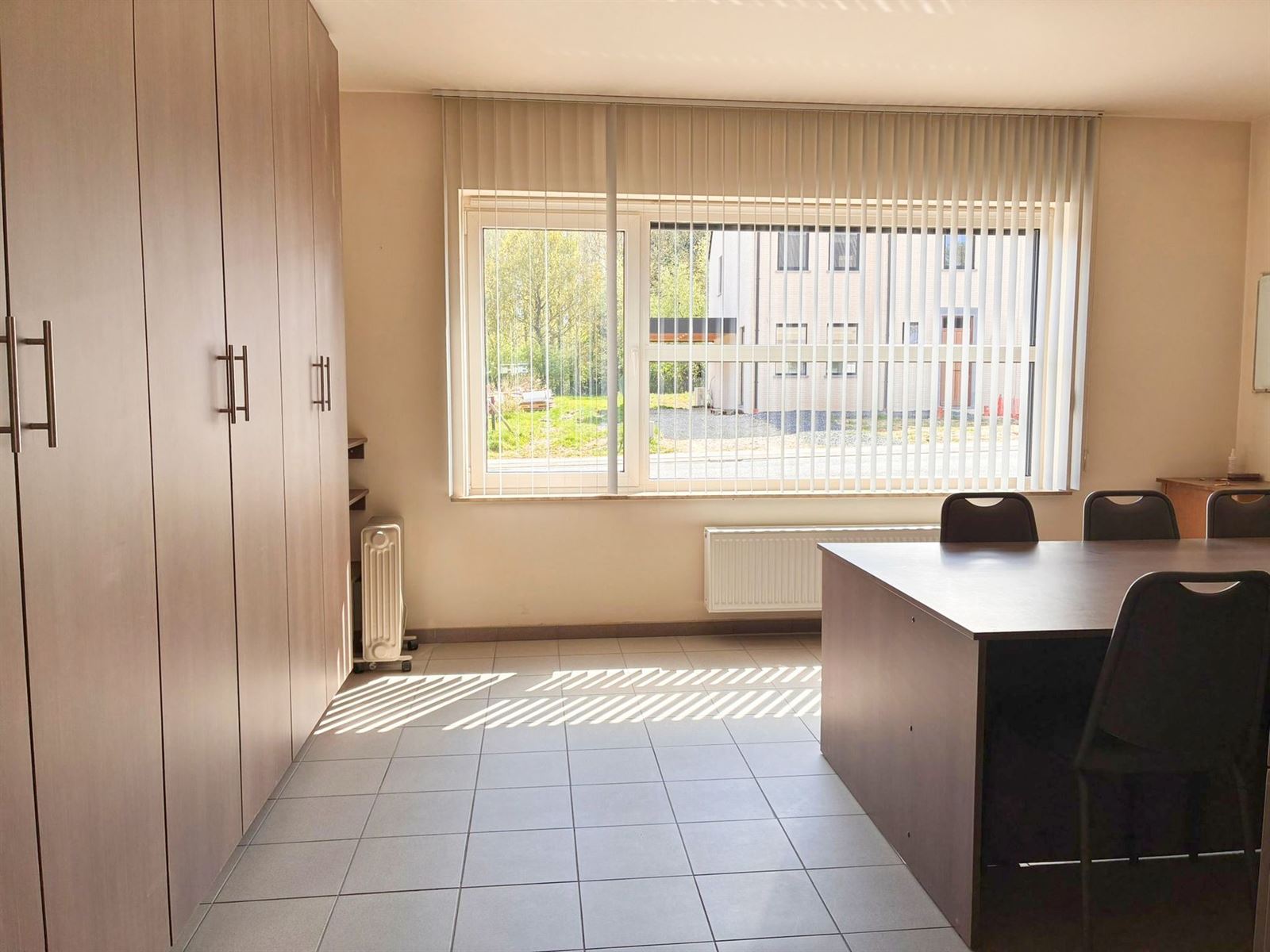 PHOTOS 10 : Entrepôt avec bureaux à 1755 PAJOTTEGEM (Belgique) - Prix 950 &euro;