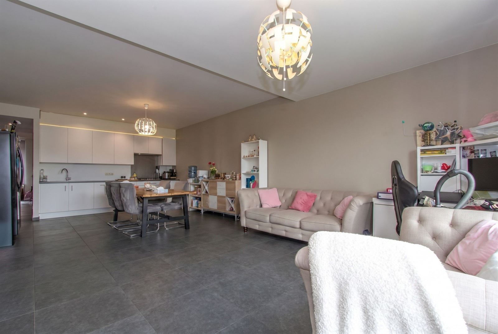 FOTO’S 4 : Appartement te 1600 SINT-PIETERS-LEEUW (België) - Prijs &euro;&nbsp;1.100