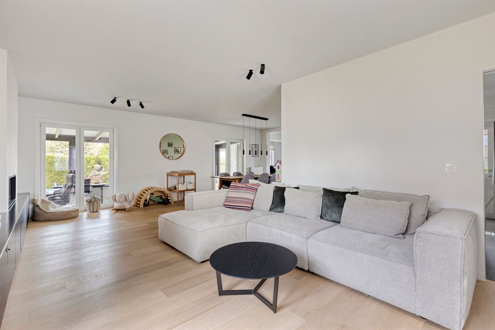 FOTO’S 5 : Woning te 1600 SINT-PIETERS-LEEUW (België) - Prijs &euro;&nbsp;560.000