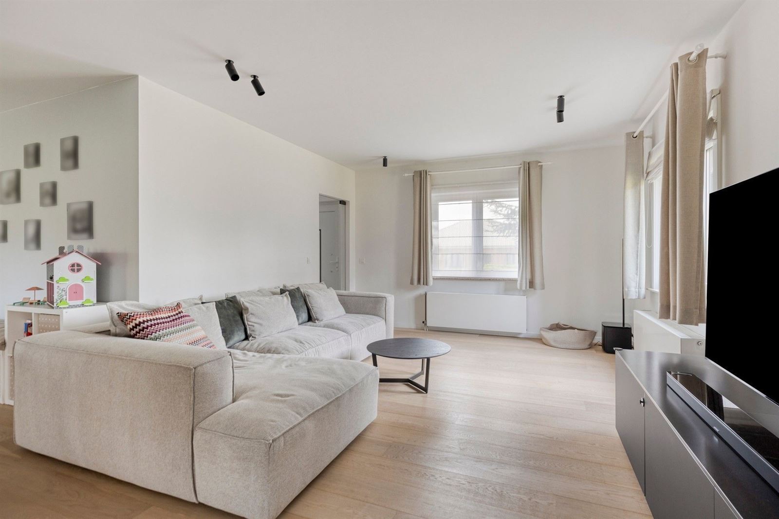 FOTO’S 4 : Woning te 1600 SINT-PIETERS-LEEUW (België) - Prijs &euro;&nbsp;560.000