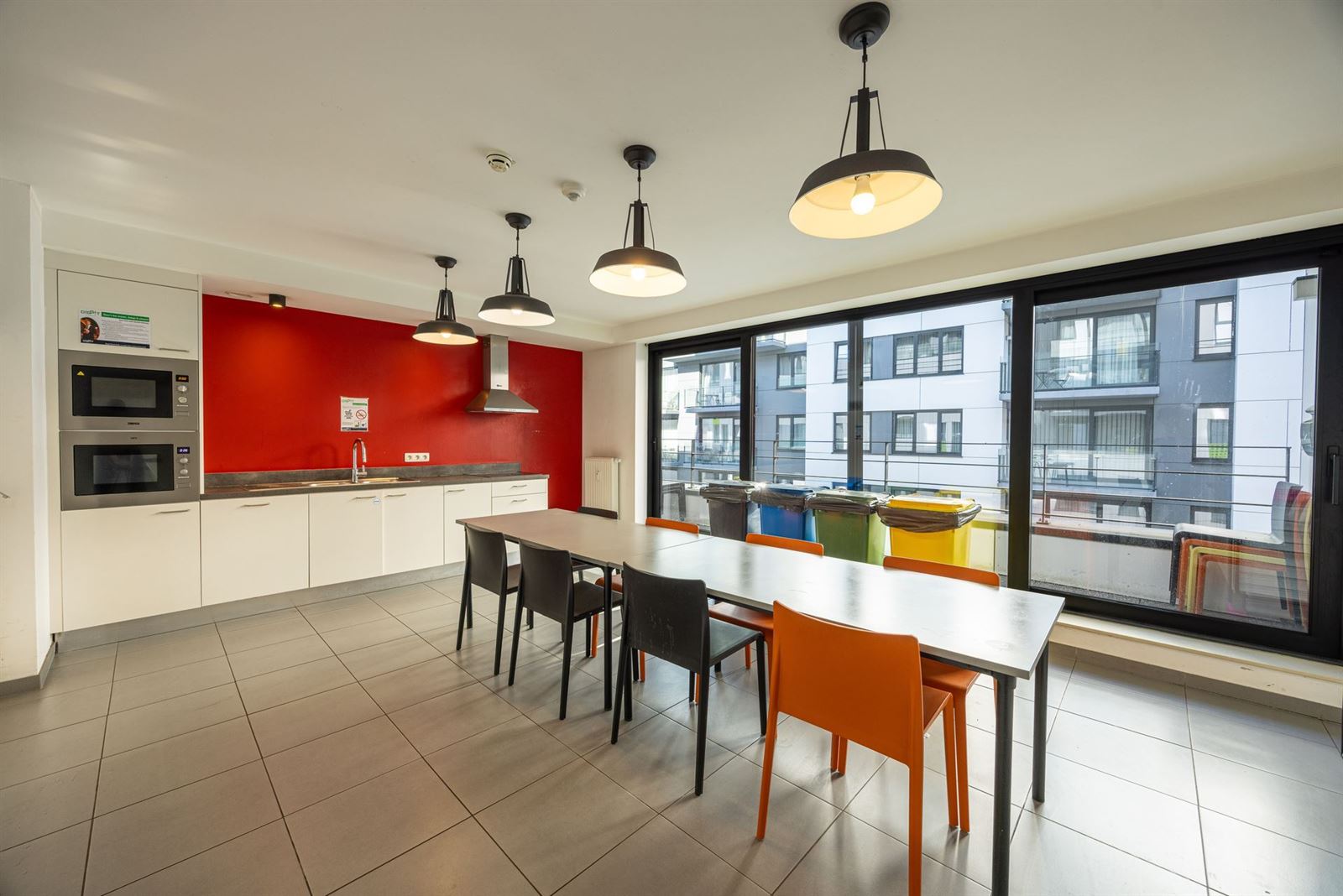 FOTO’S 8 : Gewone studio te 1000 BRUSSEL (België) - Prijs &euro;&nbsp;136.000