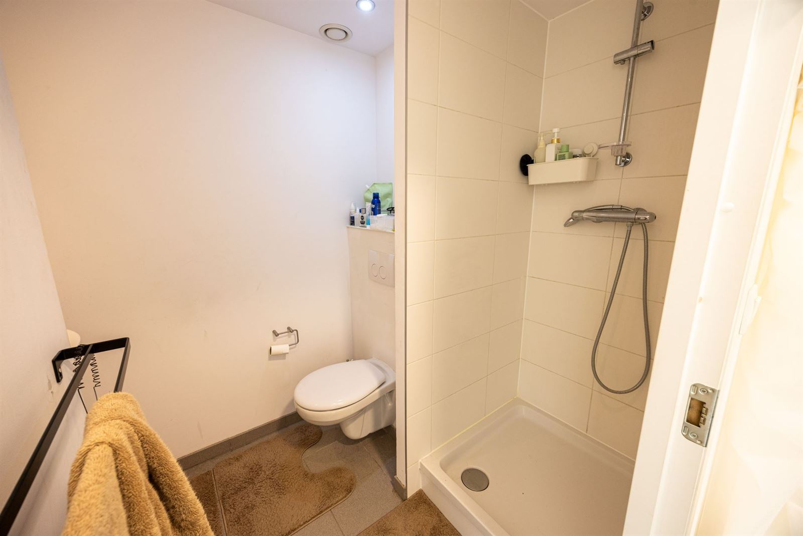 FOTO’S 7 : Gewone studio te 1000 BRUSSEL (België) - Prijs &euro;&nbsp;136.000