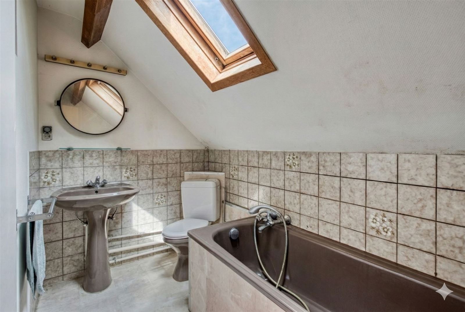 FOTO’S 16 : Woning te 1653 DWORP (België) - Prijs &euro;&nbsp;278.000