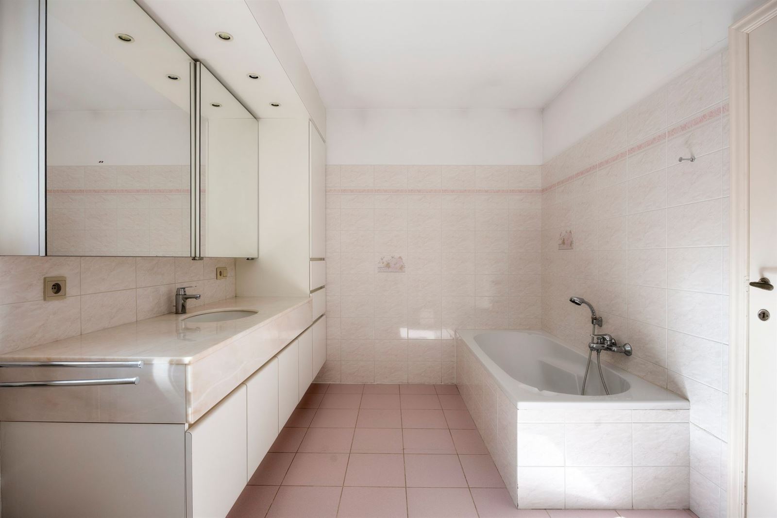 PHOTOS 24 : Maison à 1650 BEERSEL (Belgique) - Prix 745.000 &euro;