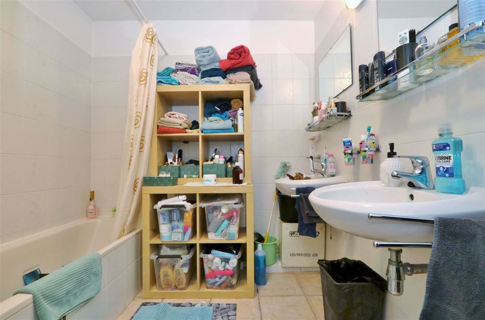 FOTO’S 10 : Duplex te 1640 SINT-GENESIUS-RODE (België) - Prijs &euro;&nbsp;1.350