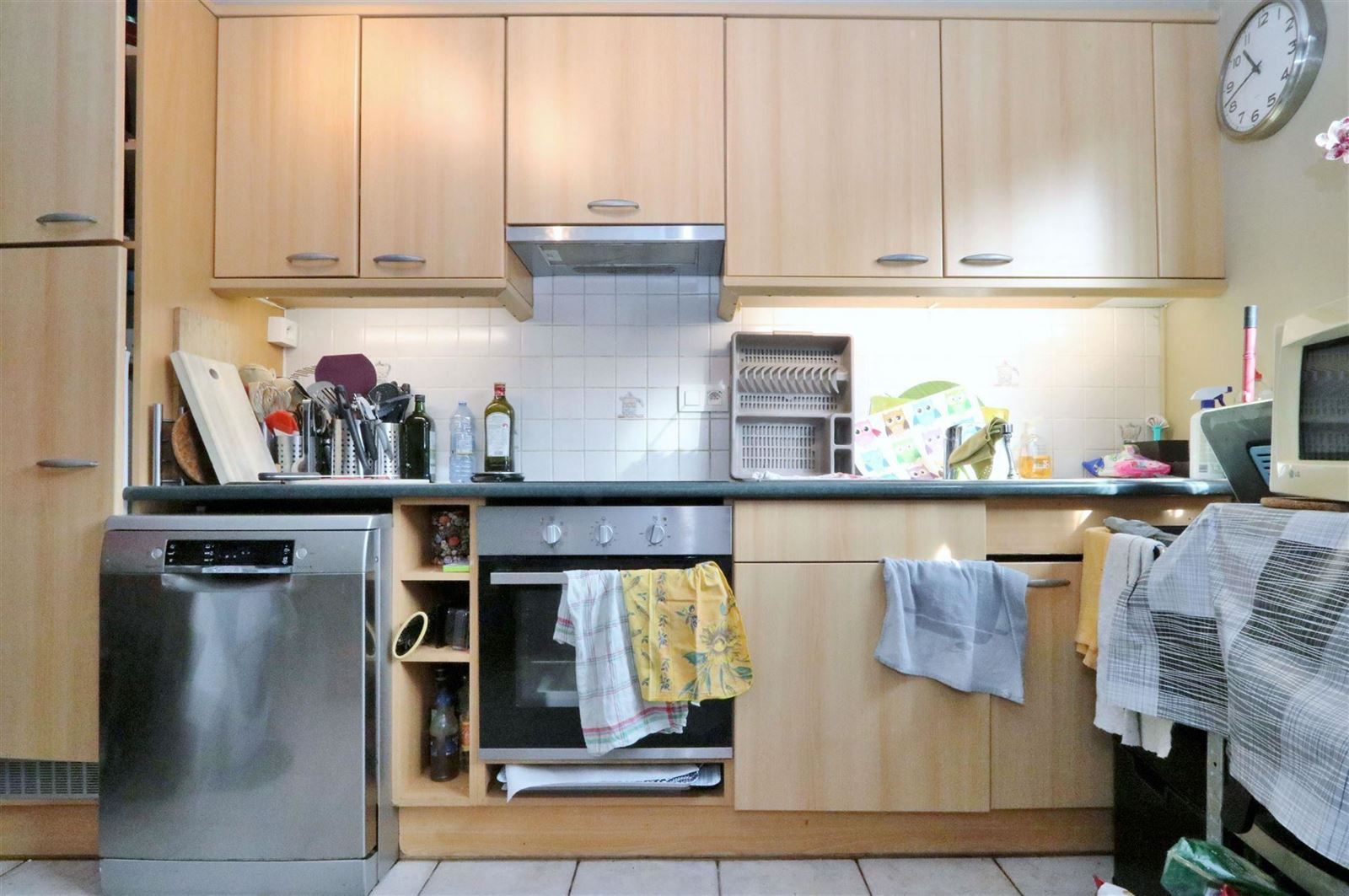 FOTO’S 7 : Duplex te 1640 SINT-GENESIUS-RODE (België) - Prijs &euro;&nbsp;1.350