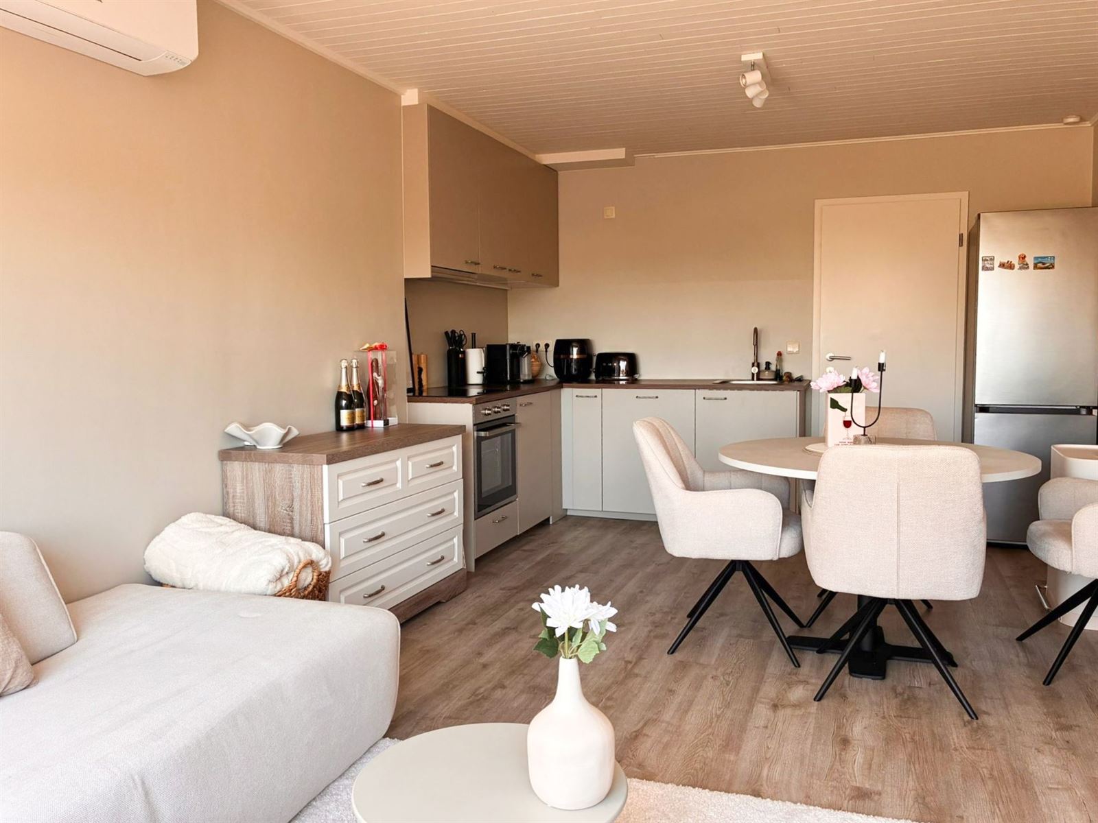 FOTO’S 5 : Appartement te 9400 DENDERWINDEKE (België) - Prijs &euro;&nbsp;850
