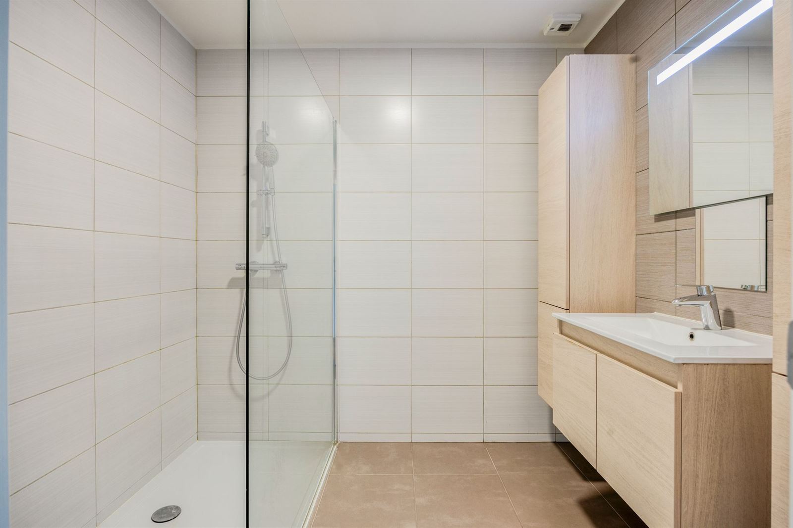 FOTO’S 17 : Appartement te 1701 ITTERBEEK (België) - Prijs &euro;&nbsp;329.000