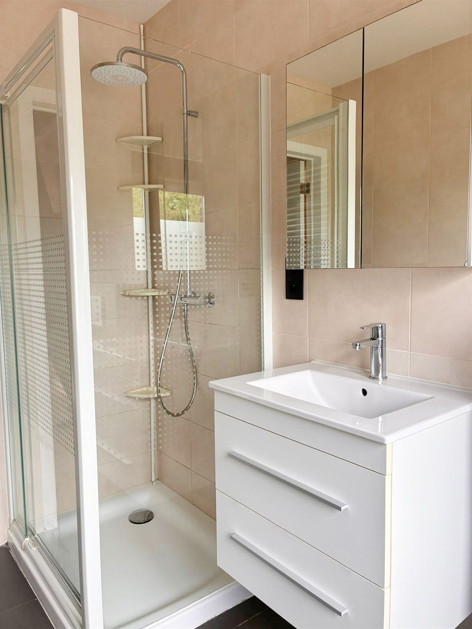 FOTO’S 12 : Woning te 1750 LENNIK (België) - Prijs &euro;&nbsp;995