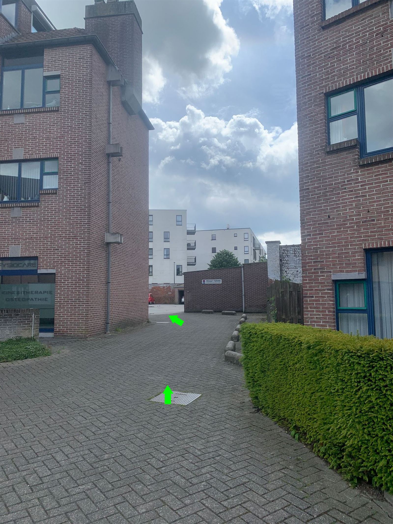 FOTO’S 2 :  te 1500 HALLE (België) - Prijs &euro;&nbsp;100