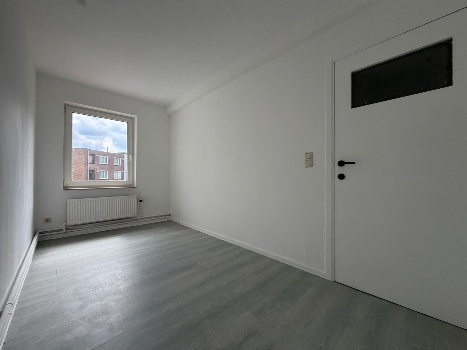 FOTO’S 4 : Appartement te 1750 SINT-KWINTENS-LENNIK (België) - Prijs &euro;&nbsp;950