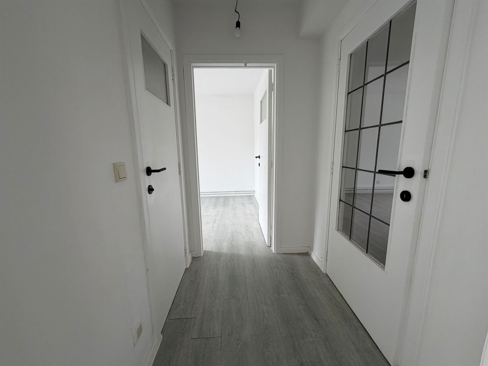 FOTO’S 5 : Appartement te 1750 SINT-KWINTENS-LENNIK (België) - Prijs &euro;&nbsp;950