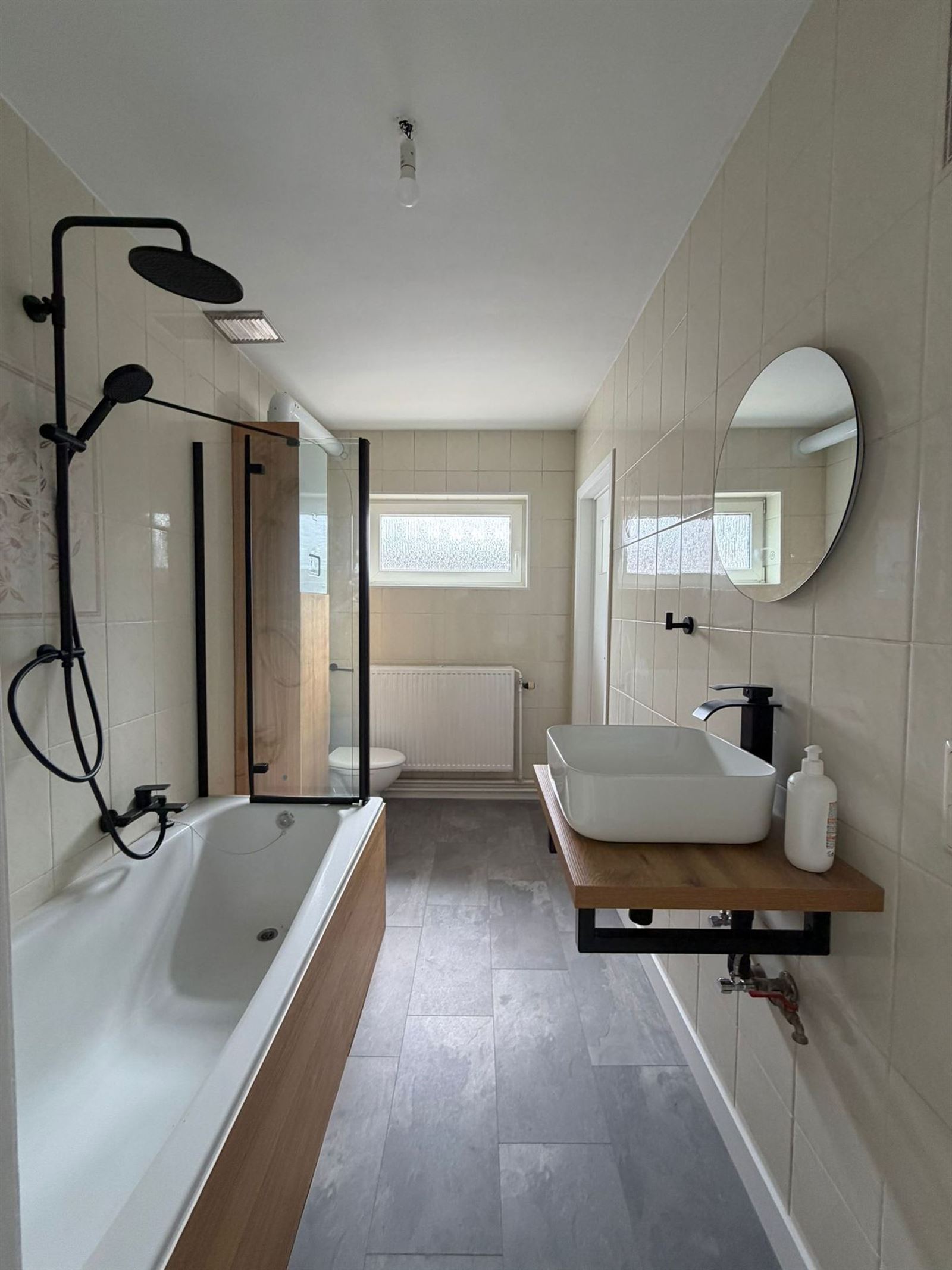 FOTO’S 6 : Appartement te 1750 SINT-KWINTENS-LENNIK (België) - Prijs &euro;&nbsp;950