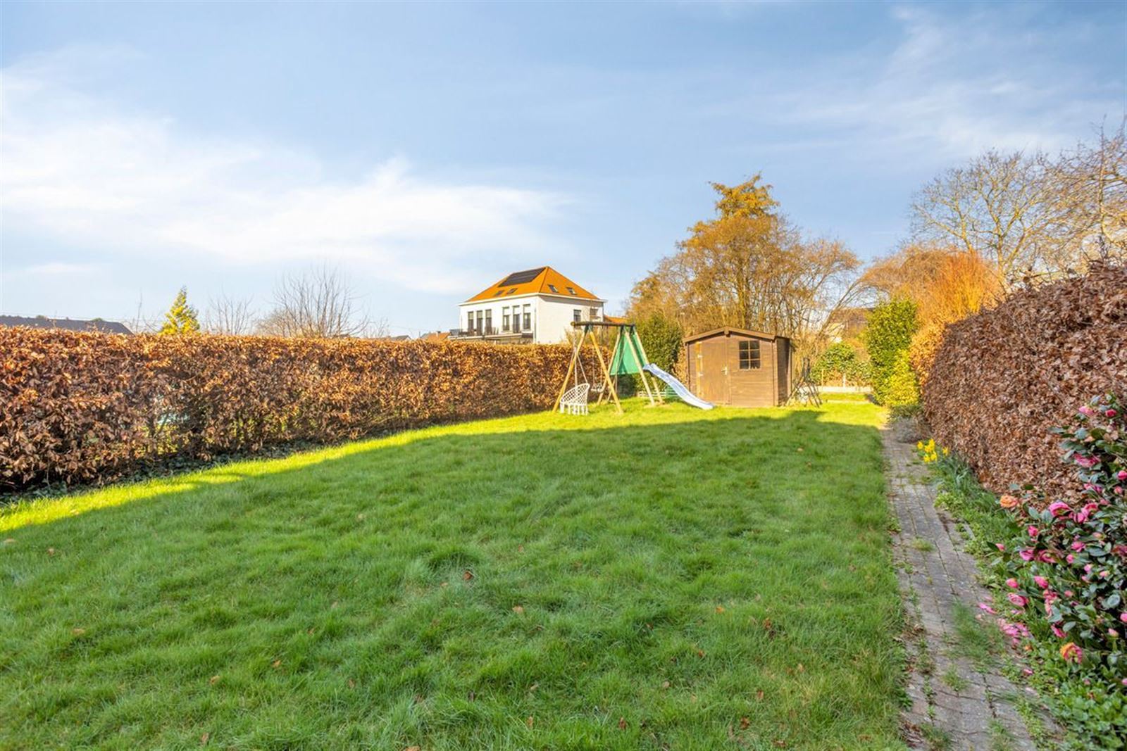 FOTO’S 28 : Woning te 1600 SINT-PIETERS-LEEUW (België) - Prijs &euro;&nbsp;469.000