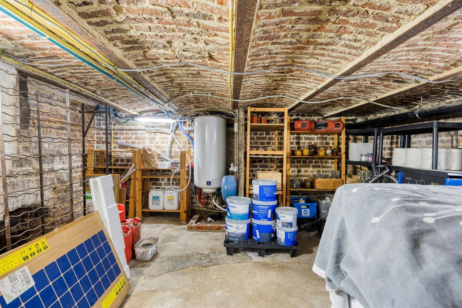 FOTO’S 31 : Woning te 1600 SINT-PIETERS-LEEUW (België) - Prijs &euro;&nbsp;1.480