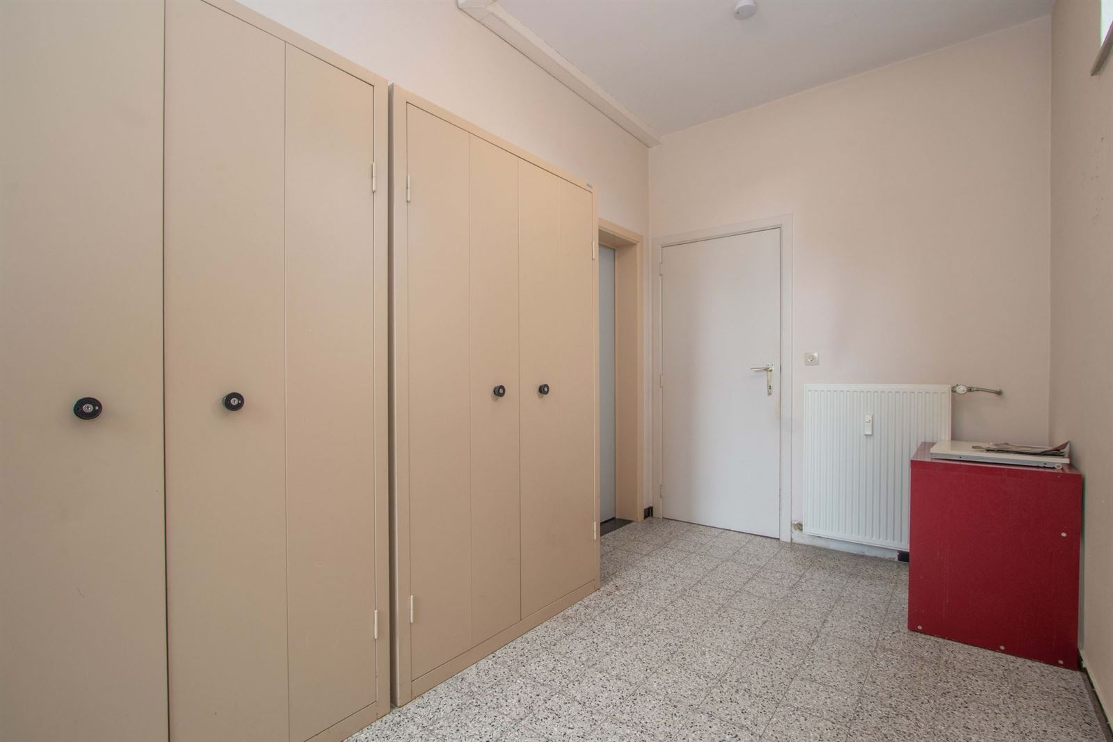 FOTO’S 13 : Kantoorruimte te 1653 DWORP (België) - Prijs &euro;&nbsp;850