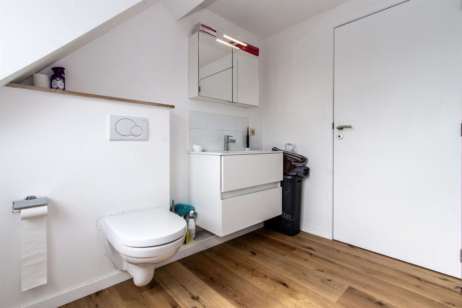 FOTO’S 9 : Duplex te 1180 UKKEL (België) - Prijs &euro;&nbsp;1.080