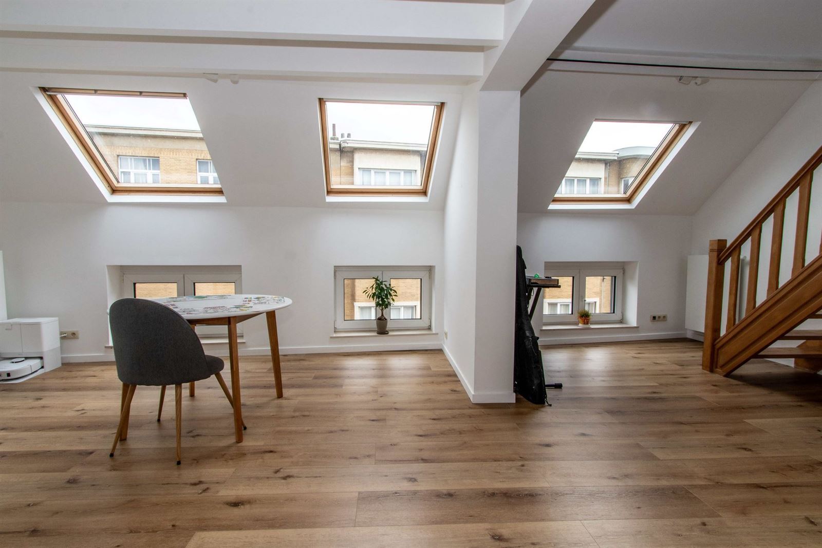 FOTO’S 5 : Duplex te 1180 UKKEL (België) - Prijs &euro;&nbsp;1.080