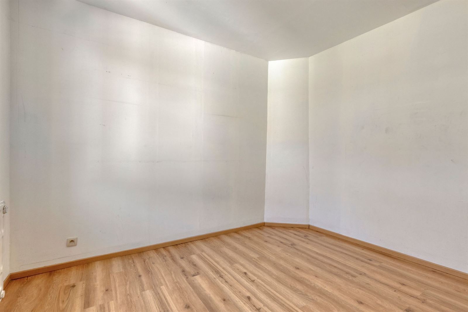 FOTO’S 13 : Woning te 1600 SINT-PIETERS-LEEUW (België) - Prijs &euro;&nbsp;235.000